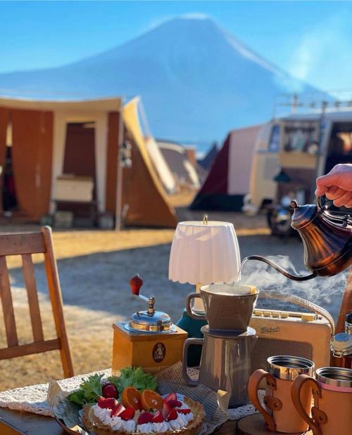 休闲帐篷营地咖啡拍照文案的相关图片